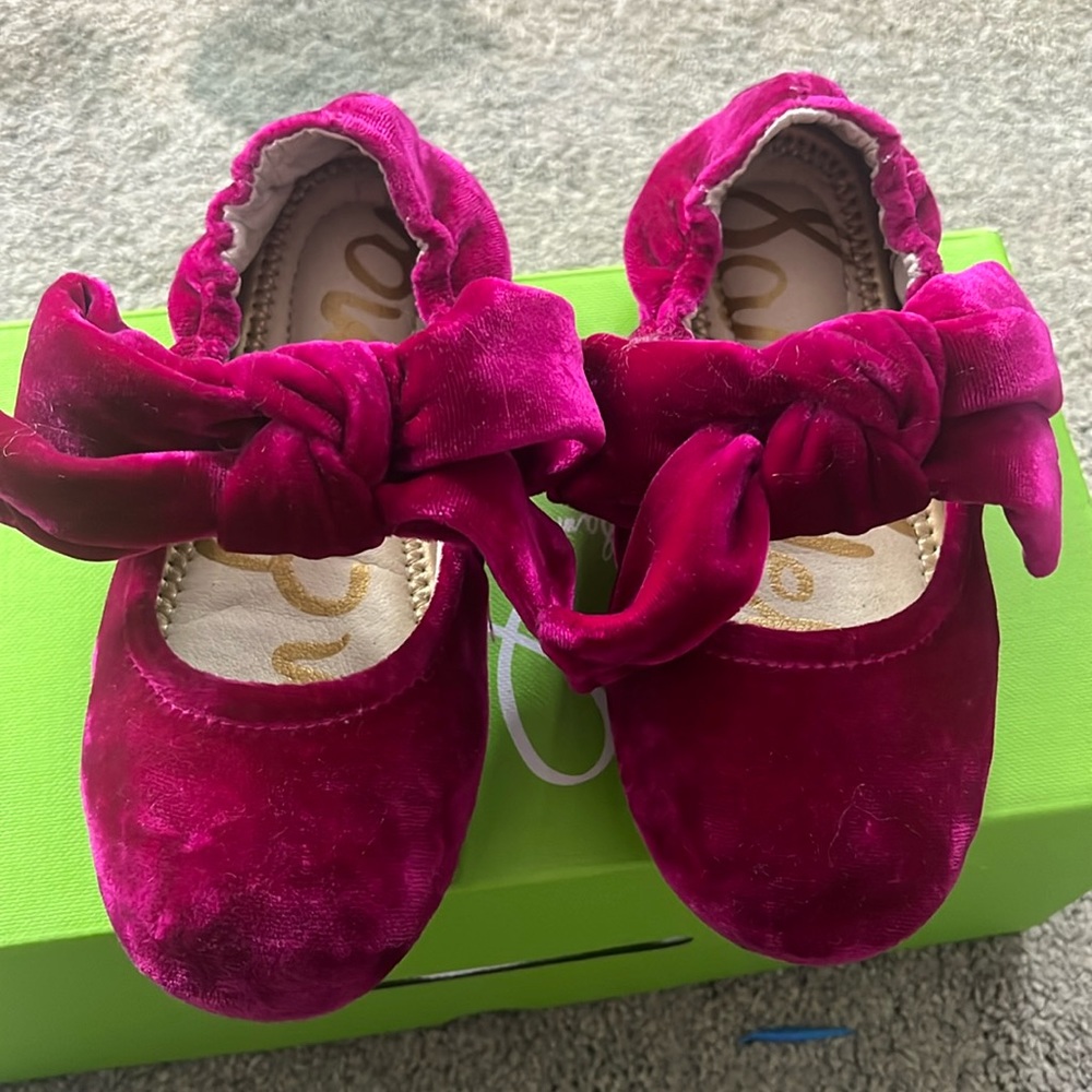 Sam Edelman Felicity Kids Ballet Flats NIB Size 11 Raspberry Velvet
